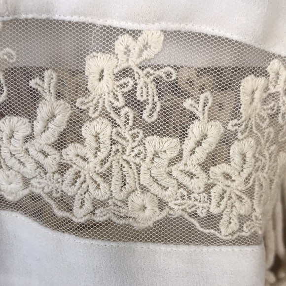 Kimchi Blue high low plunge back lace dress sz 4 - Picture 3 of 9